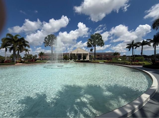412 BRIGHTON J, Boca Raton, FL 33434