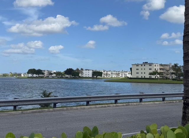 412 BRIGHTON J, Boca Raton, FL 33434
