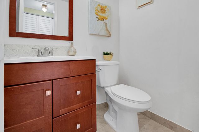 412 BRIGHTON J, Boca Raton, FL 33434