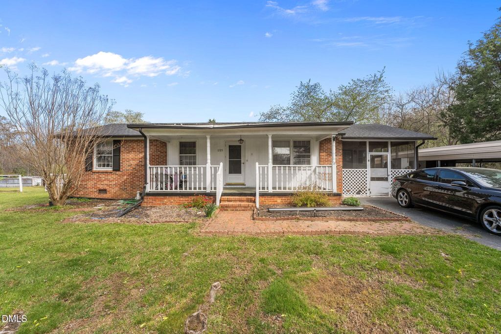 1225 2nd Street, Eden, NC 27288