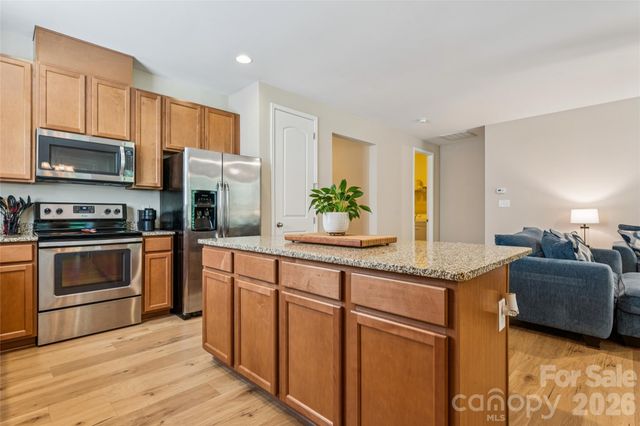 3198 Helmsley Court, Concord, NC 28027