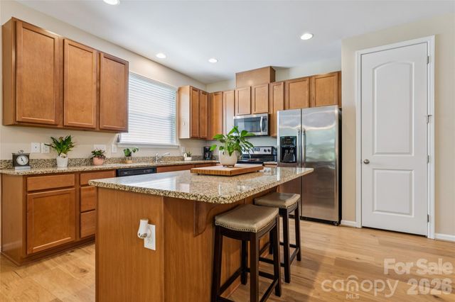 3198 Helmsley Court, Concord, NC 28027
