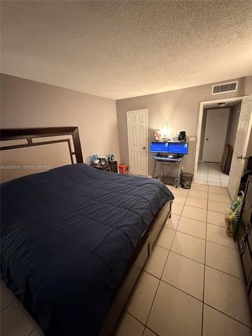 9974 SW 88th Street 1011, Miami, FL 33176