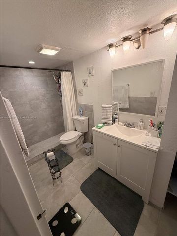 9974 SW 88th Street 1011, Miami, FL 33176
