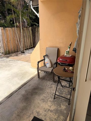 9974 SW 88th Street 1011, Miami, FL 33176
