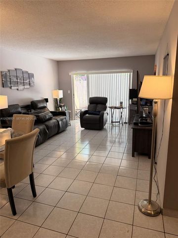 9974 SW 88th Street 1011, Miami, FL 33176