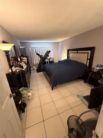 9974 SW 88th Street 1011, Miami, FL 33176
