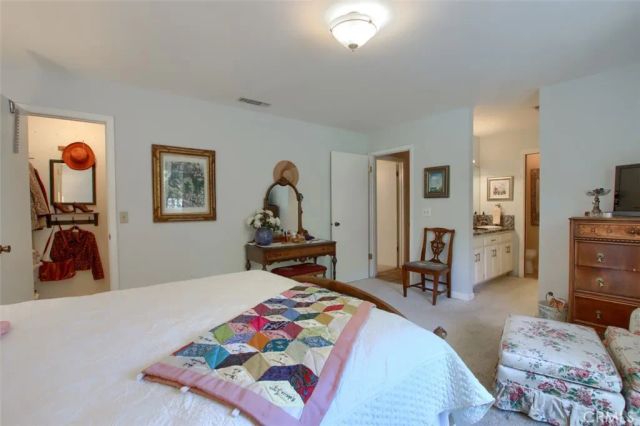 39406 John West Road, Oakhurst, CA 93644