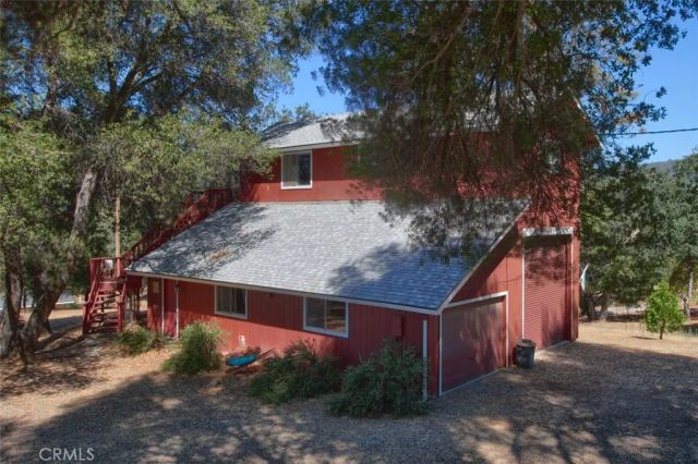 39406 John West Road, Oakhurst, CA 93644