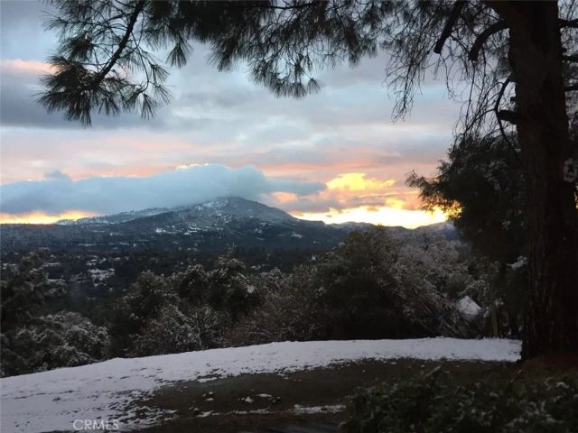 39406 John West Road, Oakhurst, CA 93644