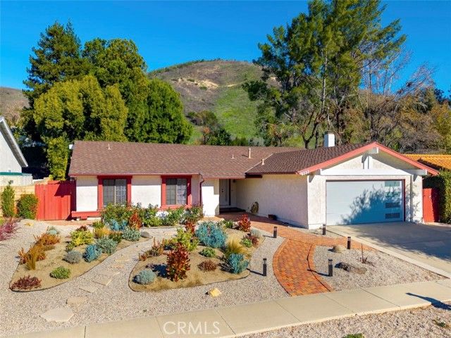 6553 Smoke Tree Avenue, Oak Park, CA 91377