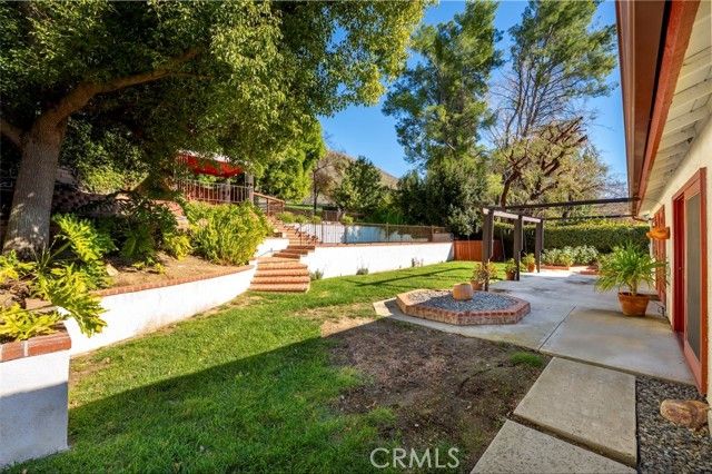 6553 Smoke Tree Avenue, Oak Park, CA 91377
