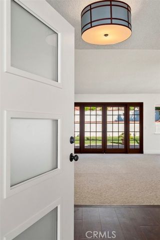 6553 Smoke Tree Avenue, Oak Park, CA 91377