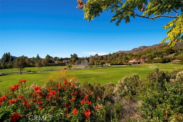 6553 Smoke Tree Avenue, Oak Park, CA 91377