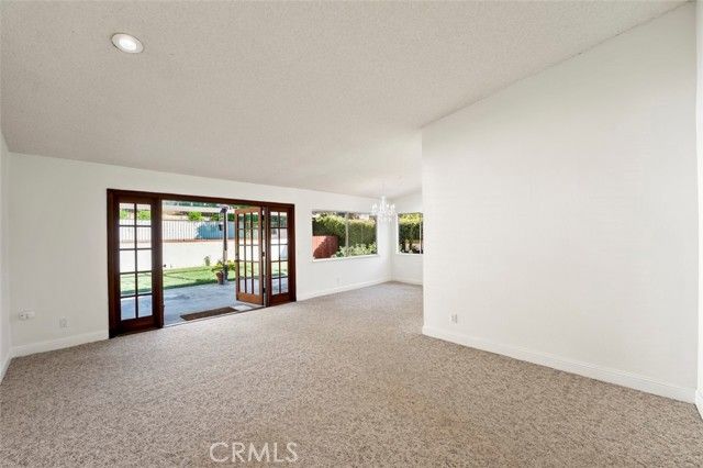 6553 Smoke Tree Avenue, Oak Park, CA 91377