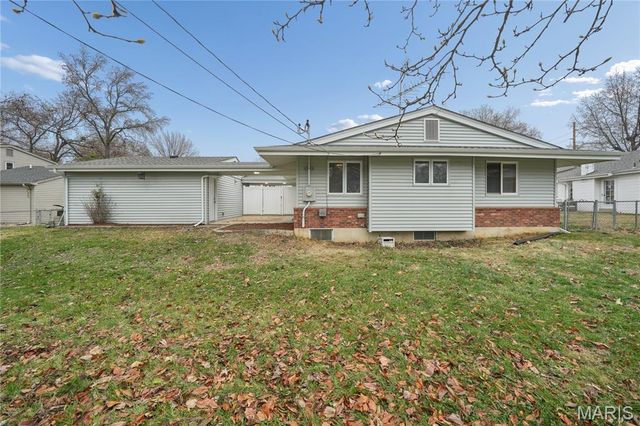 12508 Larkwood Drive, St Louis, MO 63146