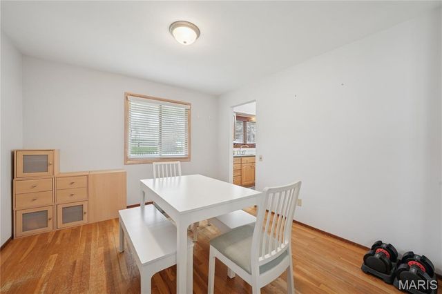 12508 Larkwood Drive, St Louis, MO 63146