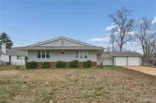12508 Larkwood Drive, St Louis, MO 63146