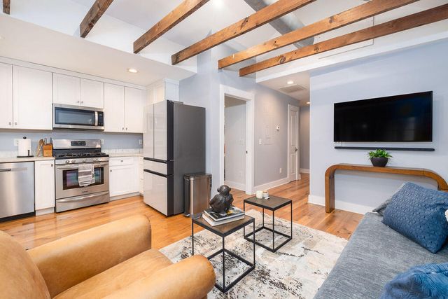 381 Sumter Street, Charleston, SC 29403