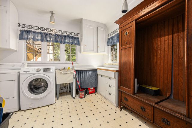 400 E Hoffman Street, Three Rivers, MI 49093