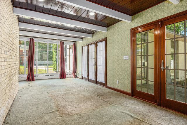 400 E Hoffman Street, Three Rivers, MI 49093