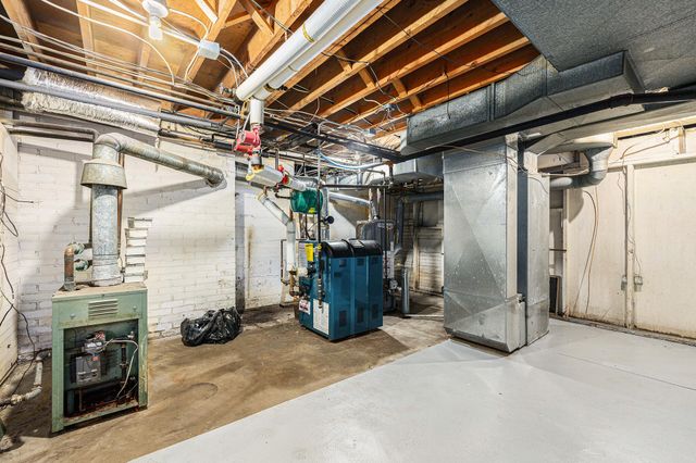 400 E Hoffman Street, Three Rivers, MI 49093