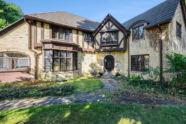 400 E Hoffman Street, Three Rivers, MI 49093