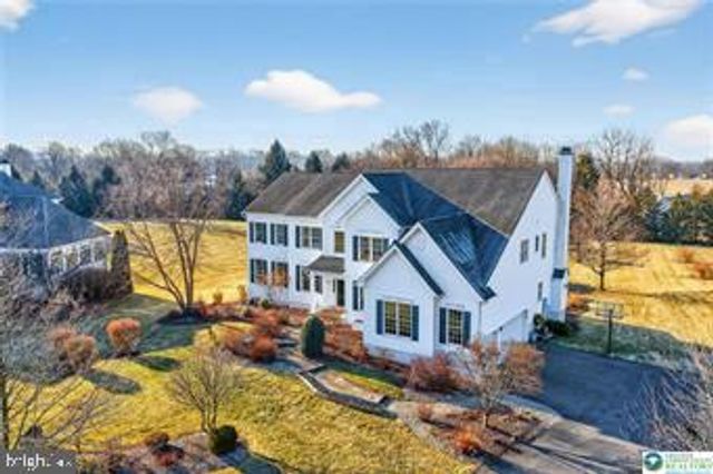 591 ROCKBRIDGE RD, Nazareth, PA 18064
