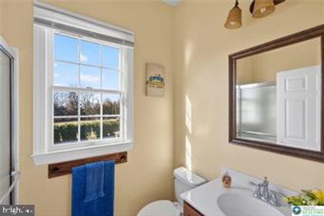 591 ROCKBRIDGE RD, Nazareth, PA 18064