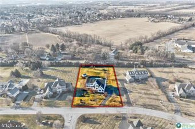 591 ROCKBRIDGE RD, Nazareth, PA 18064