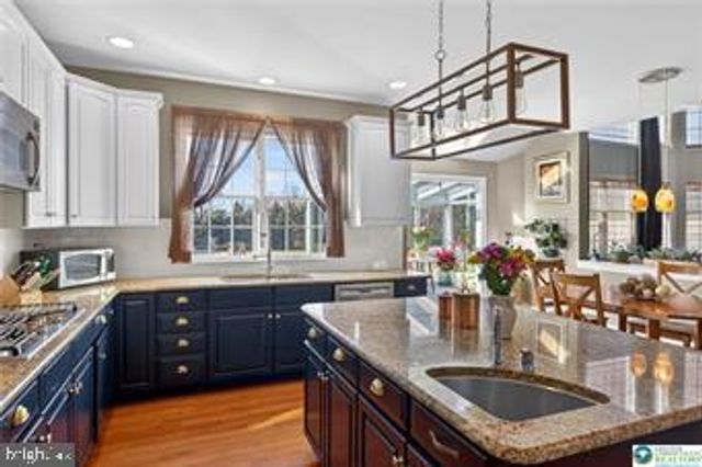 591 ROCKBRIDGE RD, Nazareth, PA 18064