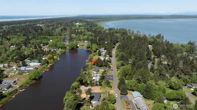 743 Copalis Avenue NE, Ocean Shores, WA 98569