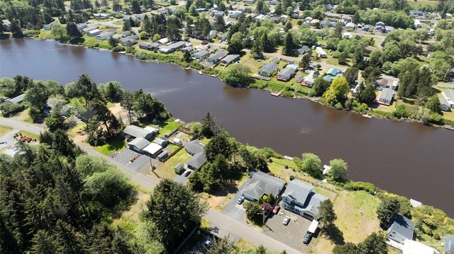 743 Copalis Avenue NE, Ocean Shores, WA 98569