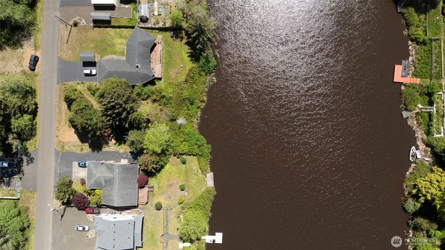 743 Copalis Avenue NE, Ocean Shores, WA 98569