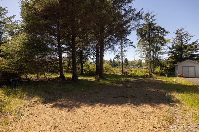 743 Copalis Avenue NE, Ocean Shores, WA 98569