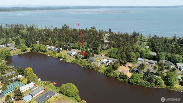 743 Copalis Avenue NE, Ocean Shores, WA 98569