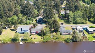 743 Copalis Avenue NE, Ocean Shores, WA 98569
