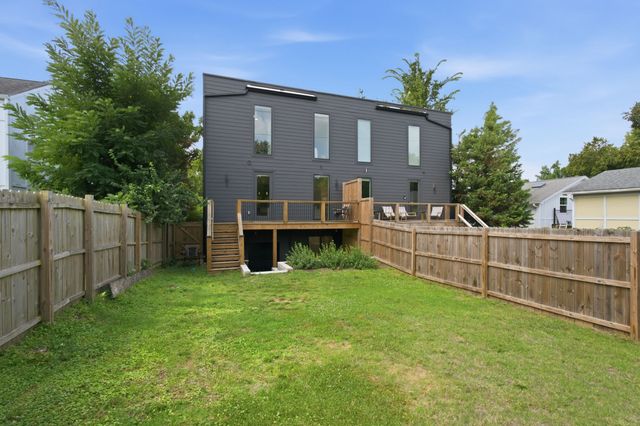 2712A Sharondale Ct, Nashville, TN 37215