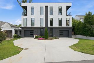 2712A Sharondale Ct, Nashville, TN 37215