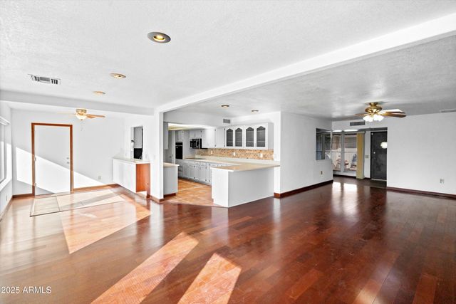 19820 N Cherry Tree Lane, Sun City, AZ 85373