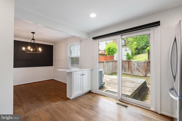 3050 SILENT VALLEY DR, Fairfax, VA 22031