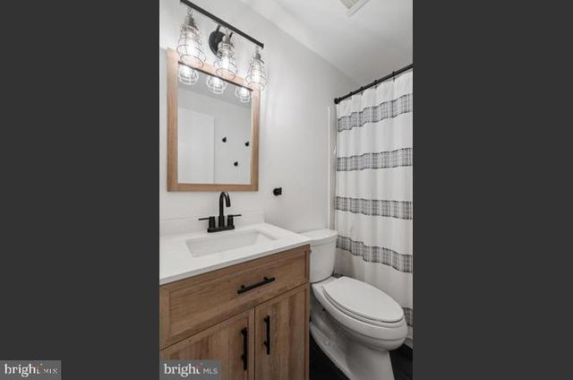 3050 SILENT VALLEY DR, Fairfax, VA 22031