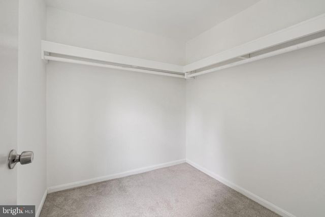 3050 SILENT VALLEY DR, Fairfax, VA 22031