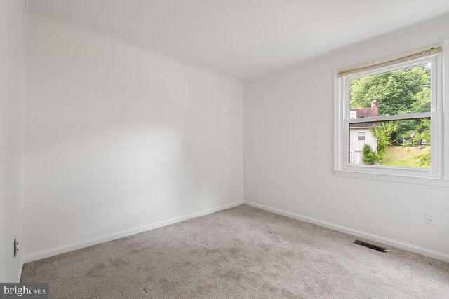 3050 SILENT VALLEY DR, Fairfax, VA 22031