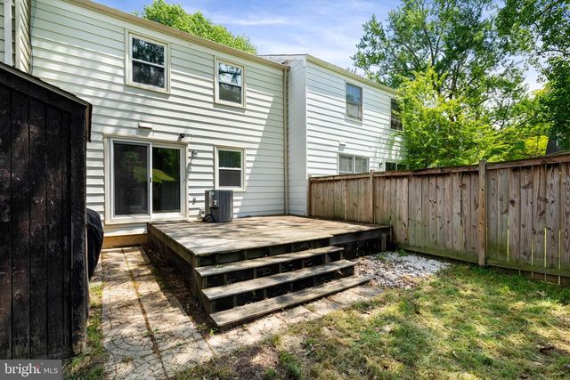 3050 SILENT VALLEY DR, Fairfax, VA 22031
