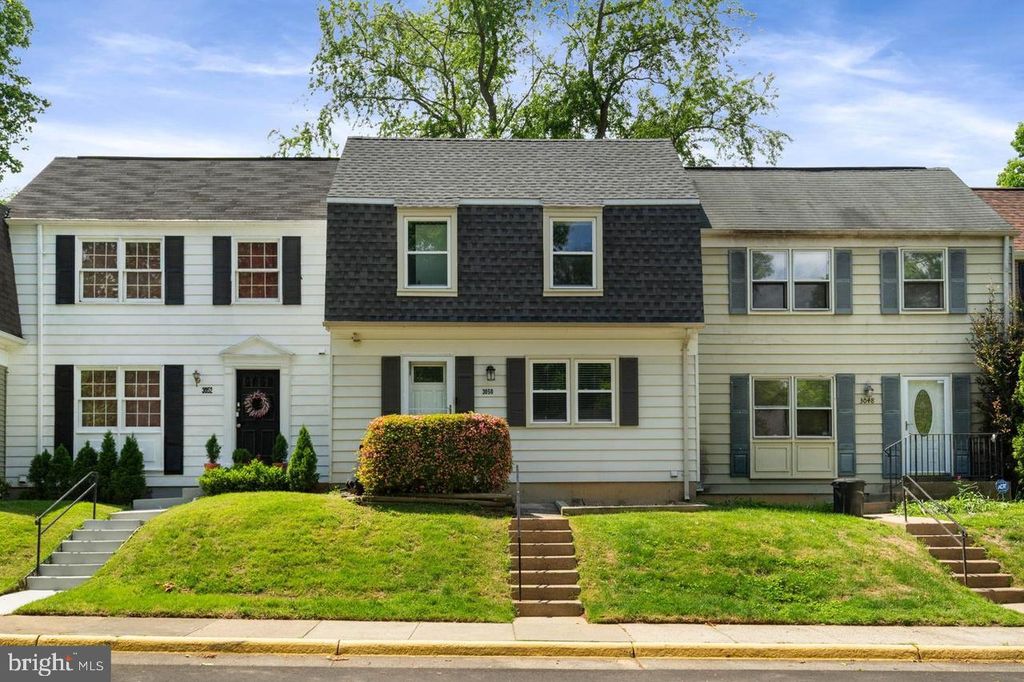 3050 SILENT VALLEY DR, Fairfax, VA 22031