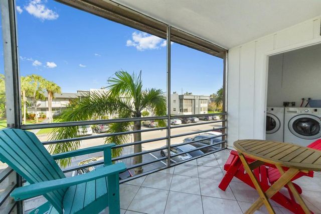 528 Burgundy K, Delray Beach, FL 33484