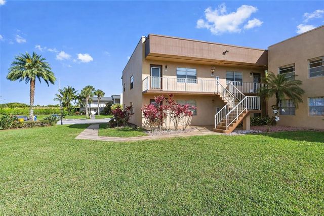 528 Burgundy K, Delray Beach, FL 33484
