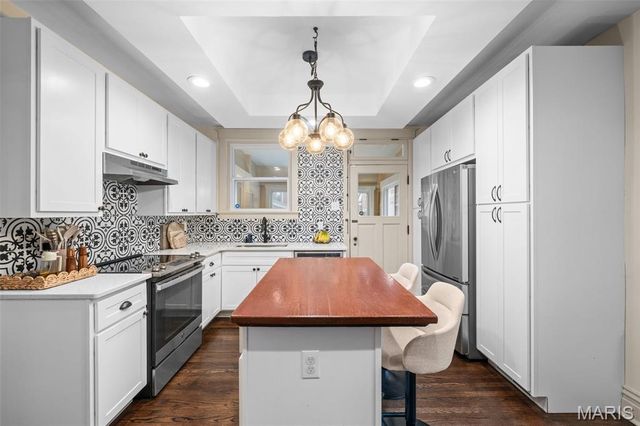 4934 Walsh Street, St Louis, MO 63109