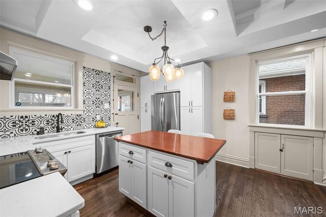 4934 Walsh Street, St Louis, MO 63109